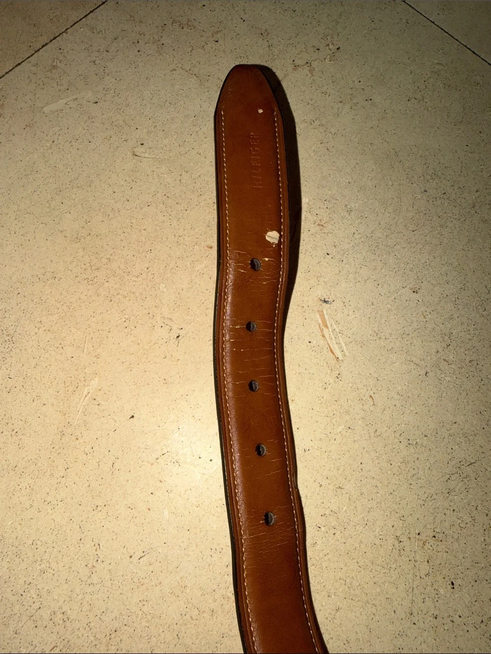 Tommy Hilfiger Leather Men's Belt in Tan - Classic Brass Buckle